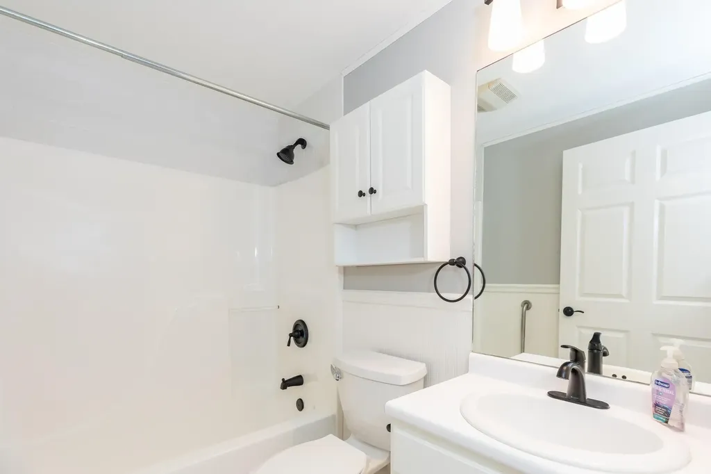 38 Hampton Meadow Hampton NH 03842