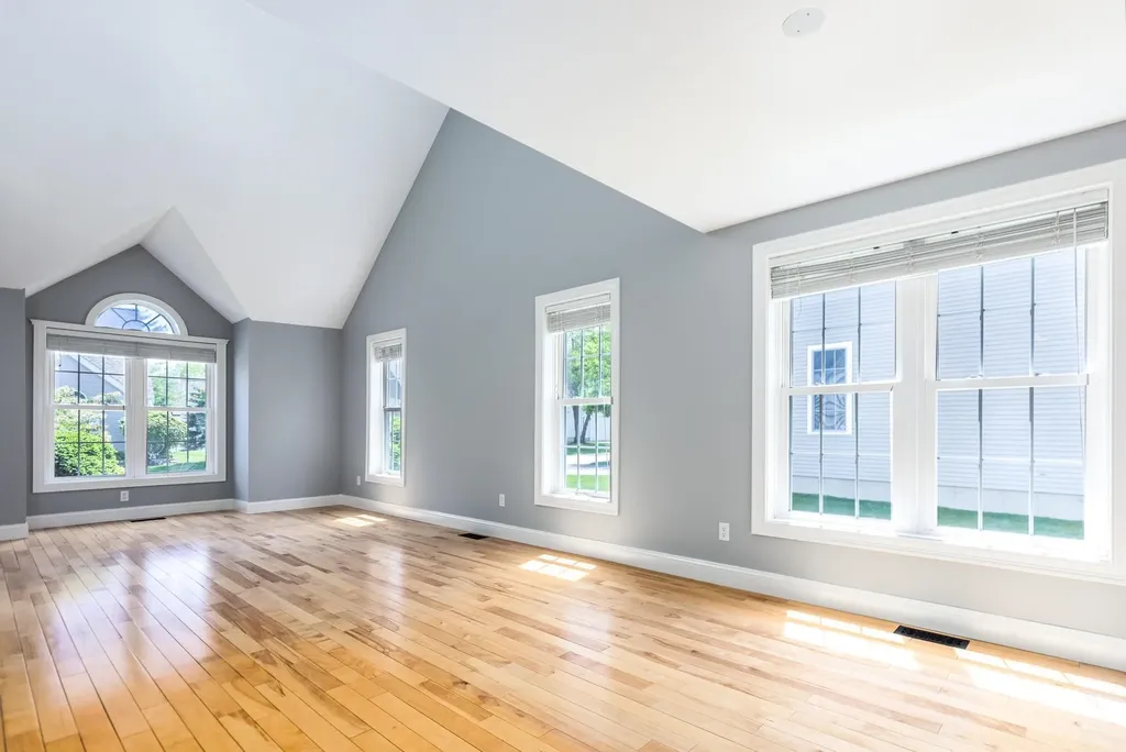 38 Hampton Meadow Hampton NH 03842