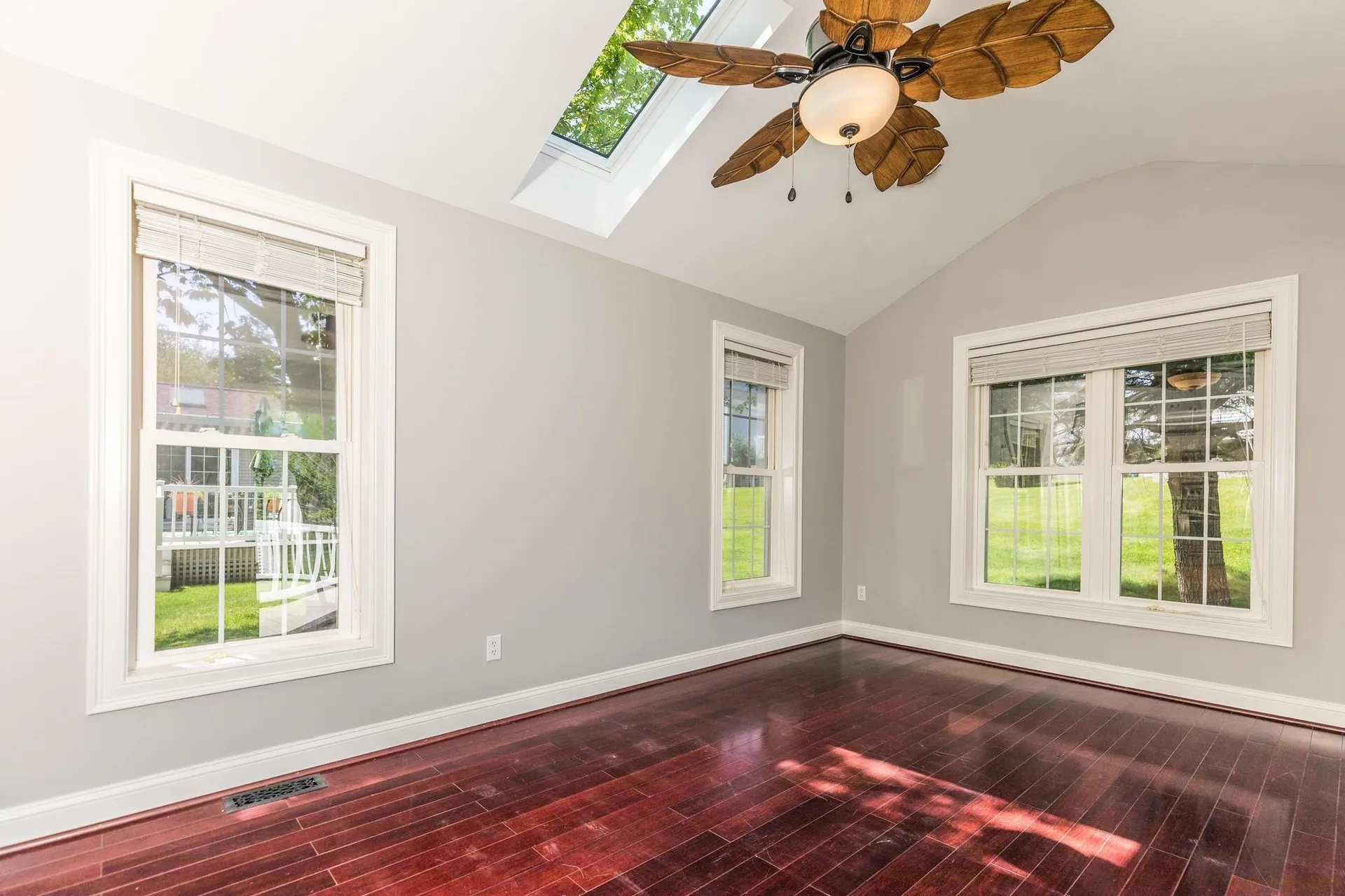 38 Hampton Meadow Hampton NH 03842