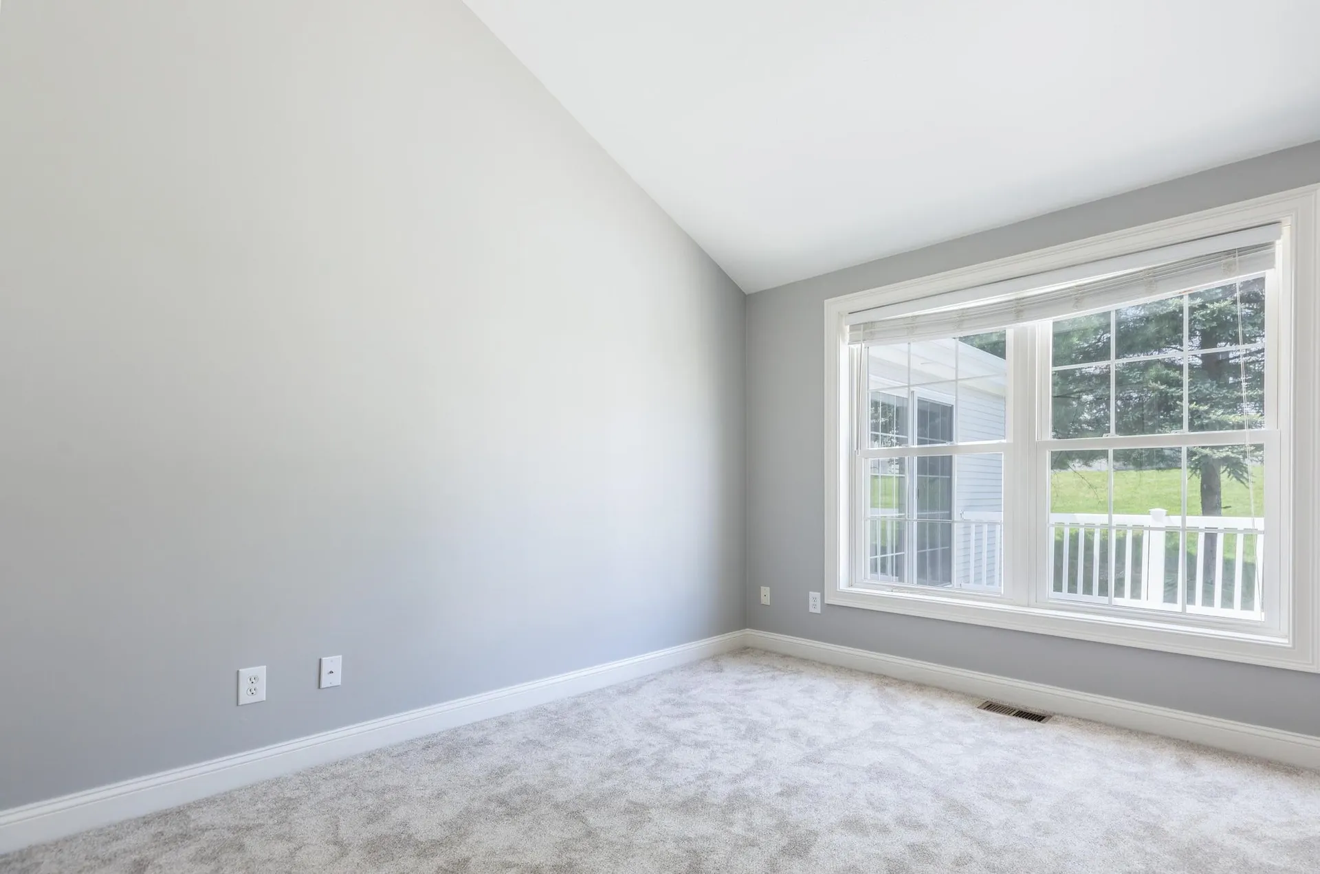 38 Hampton Meadow Hampton NH 03842