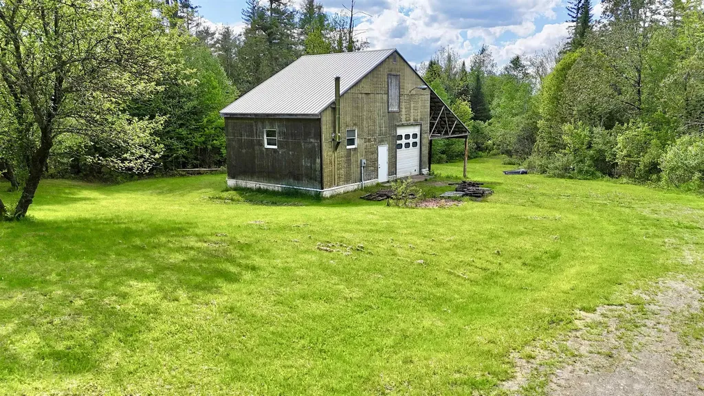 142 Page Hill Road Lancaster NH 03584