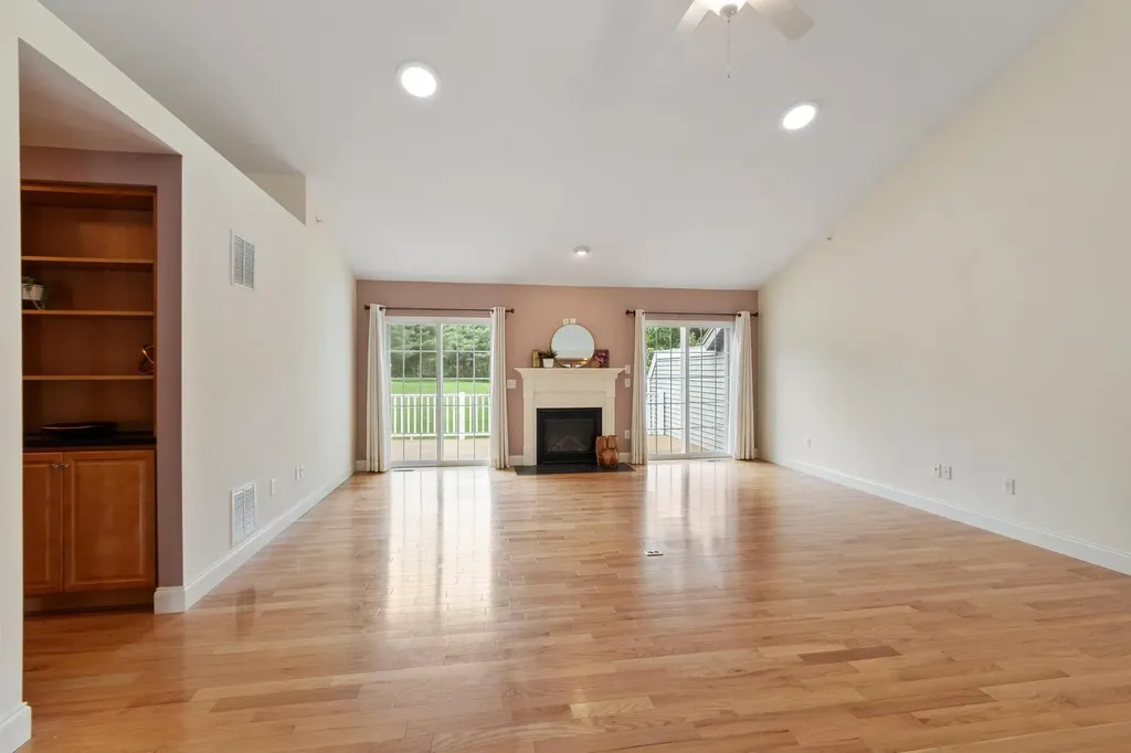 4 Guernsey Drive Atkinson NH 03811