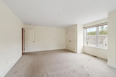 4 Guernsey Drive Atkinson NH 03811