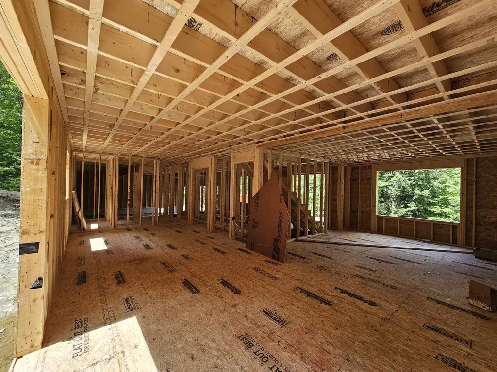 7 Shaw Road Pittsfield NH 03263