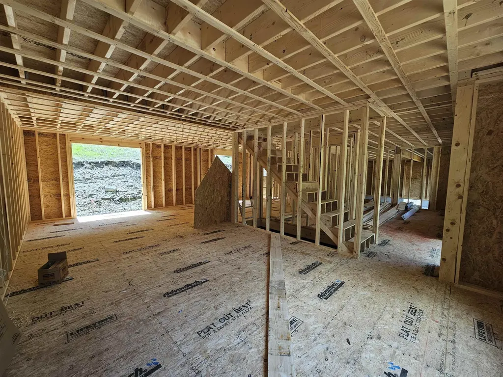 7 Shaw Road Pittsfield NH 03263