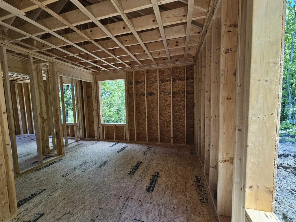 7 Shaw Road Pittsfield NH 03263