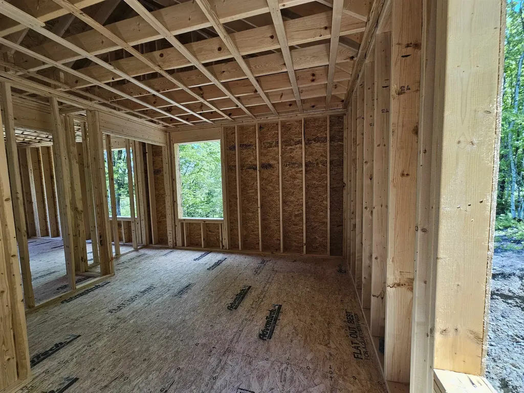 7 Shaw Road Pittsfield NH 03263