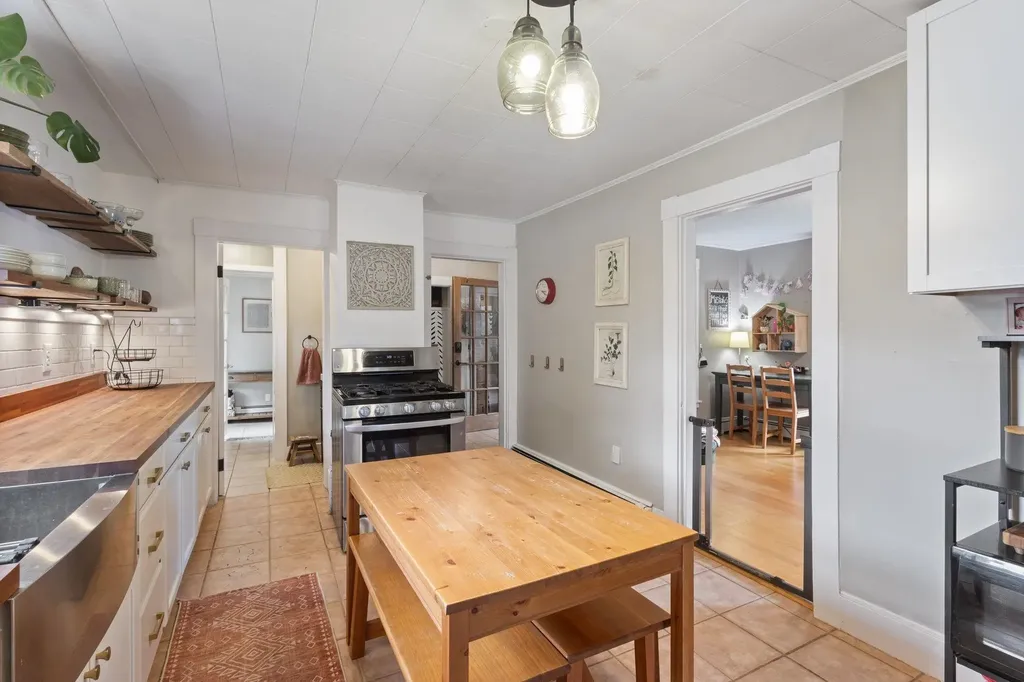 14 Harvard Street Exeter NH 03833