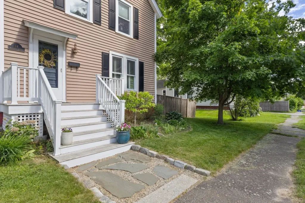 14 Harvard Street Exeter NH 03833