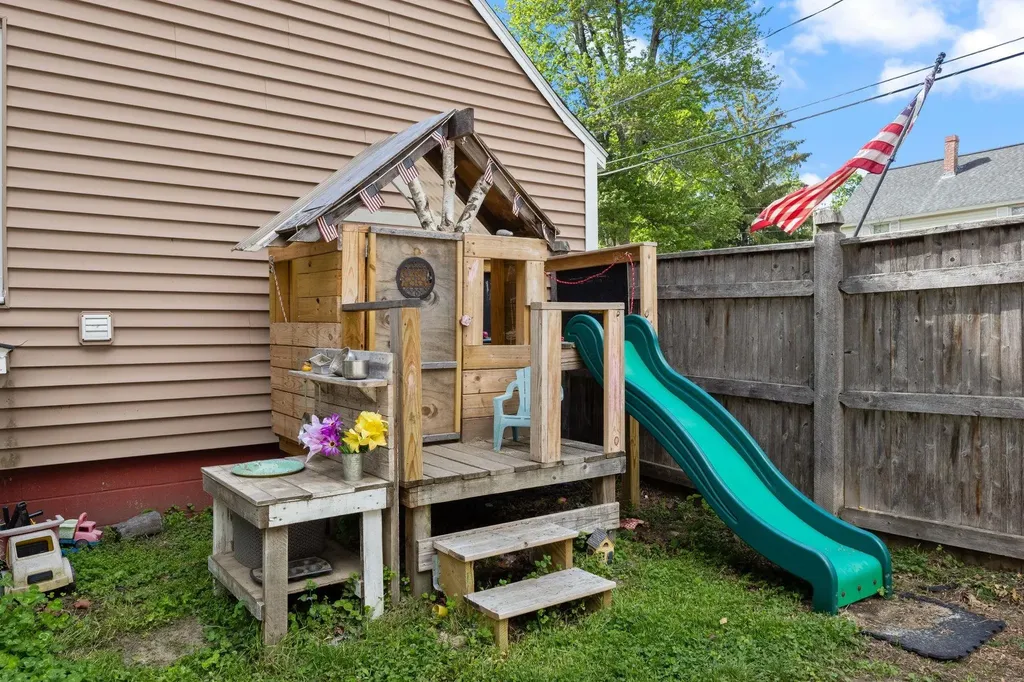 14 Harvard Street Exeter NH 03833