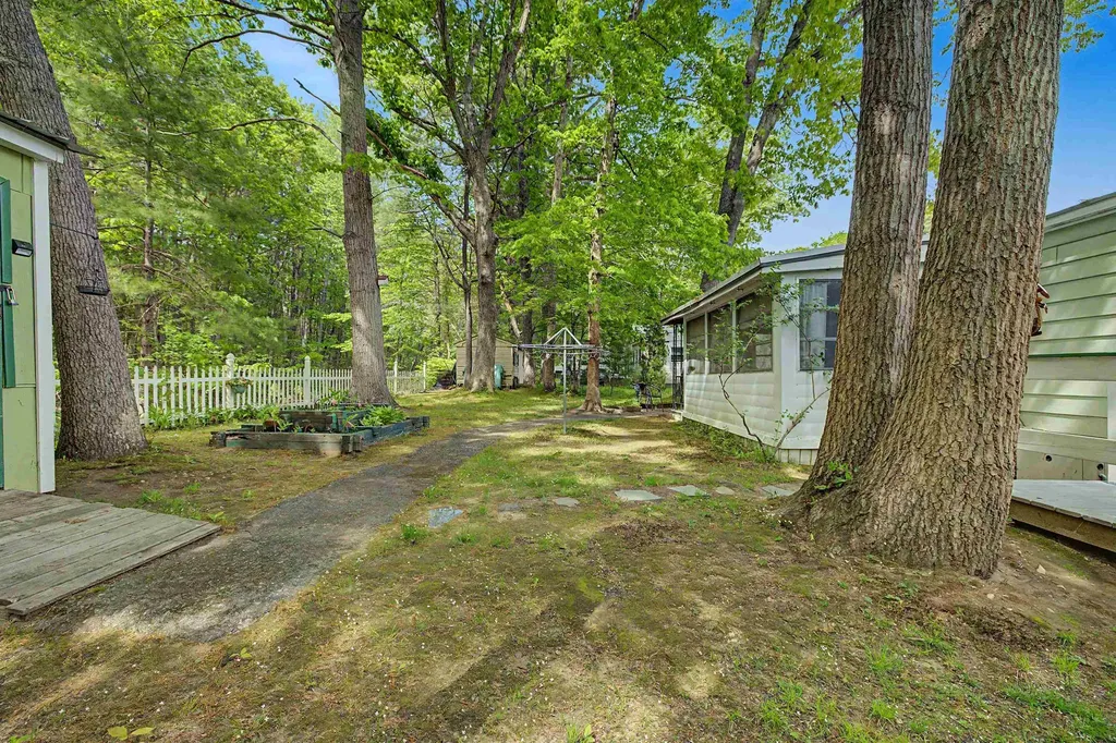 143 Robin Hood Drive Exeter NH 03833