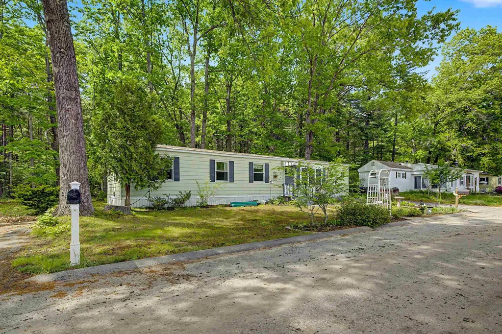 143 Robin Hood Drive Exeter NH 03833