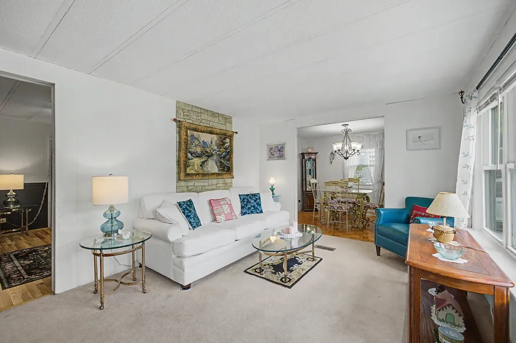 143 Robin Hood Drive Exeter NH 03833