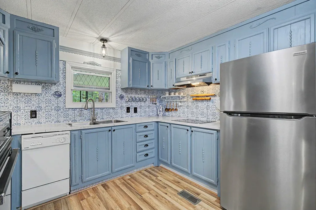 143 Robin Hood Drive Exeter NH 03833