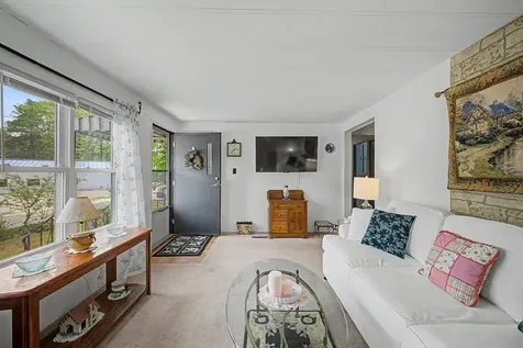 143 Robin Hood Drive Exeter NH 03833