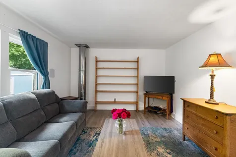 25-27 Gingko Lane Brattleboro VT 05301