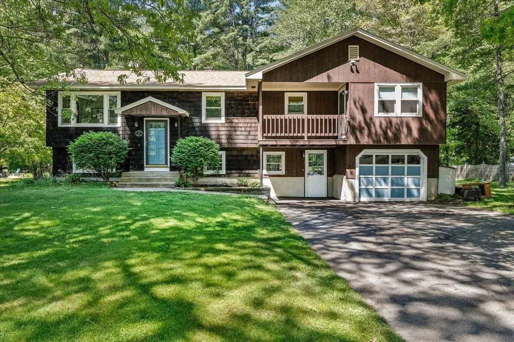 3 Ermer Road Derry NH 03038