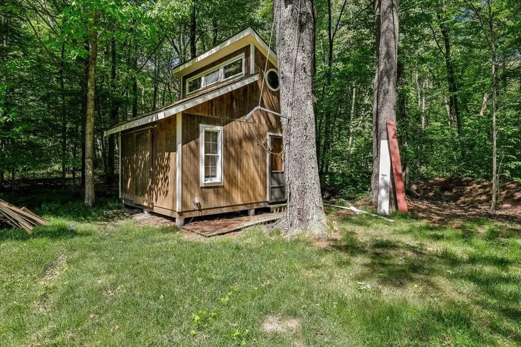 3 Ermer Road Derry NH 03038