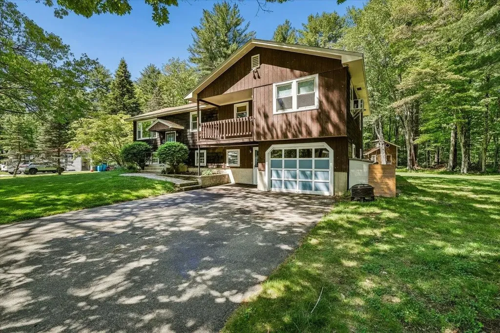 3 Ermer Road Derry NH 03038