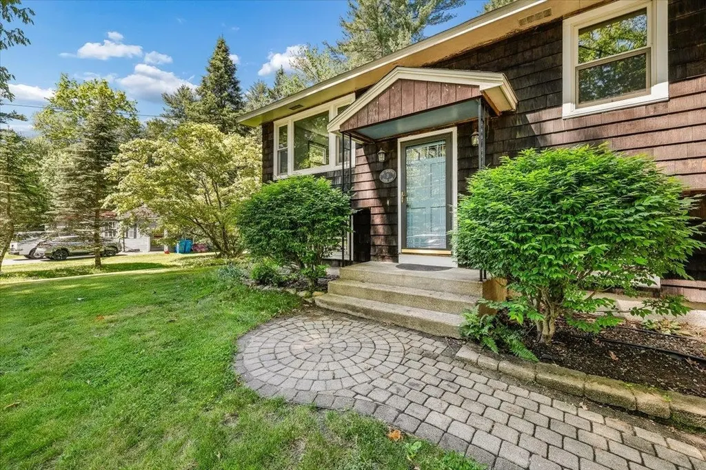 3 Ermer Road Derry NH 03038