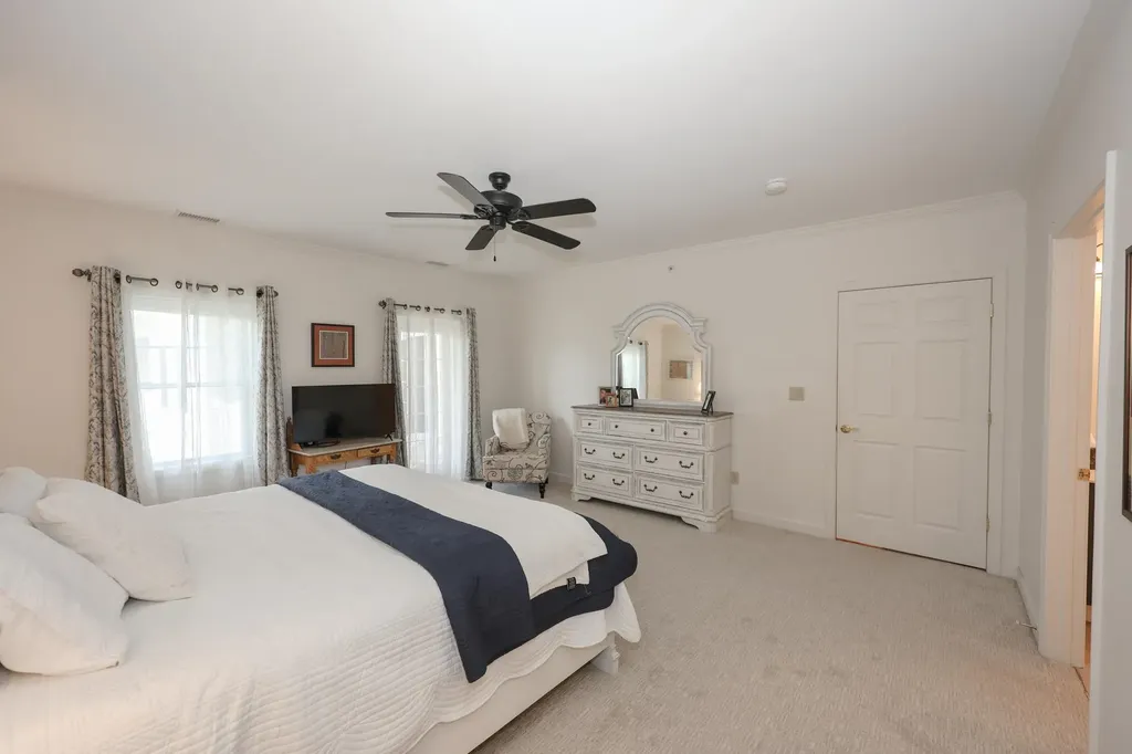 3 Abbey Lane Meredith NH 03253