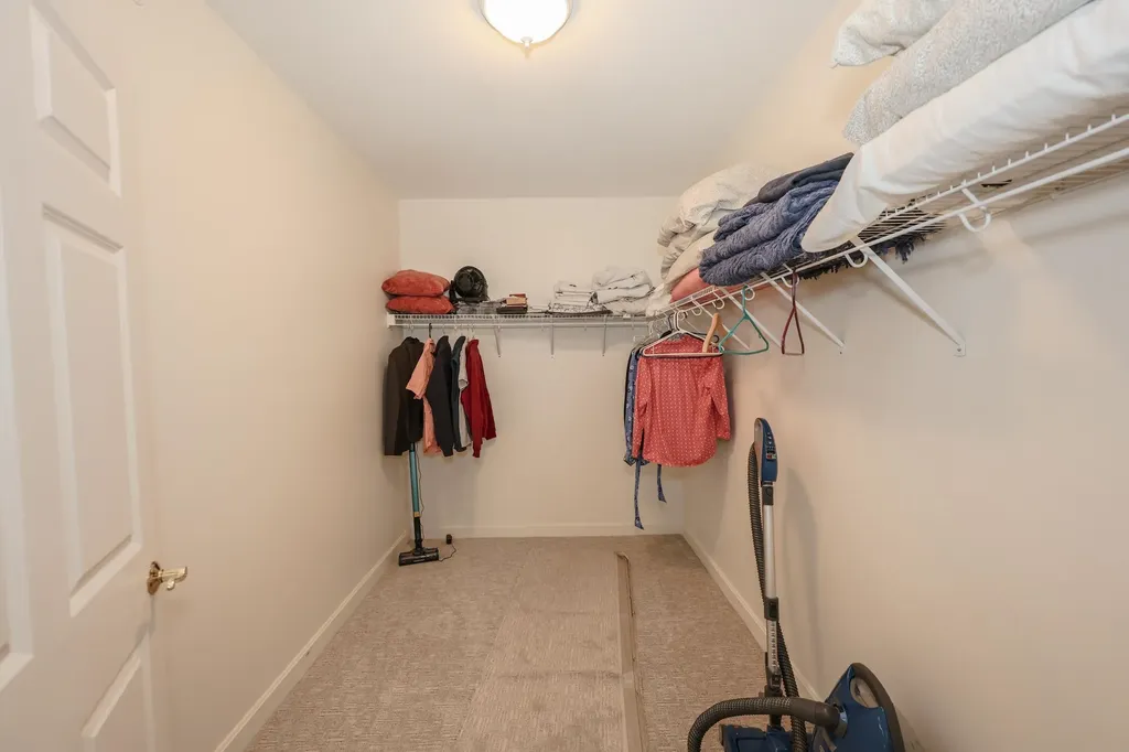 3 Abbey Lane Meredith NH 03253