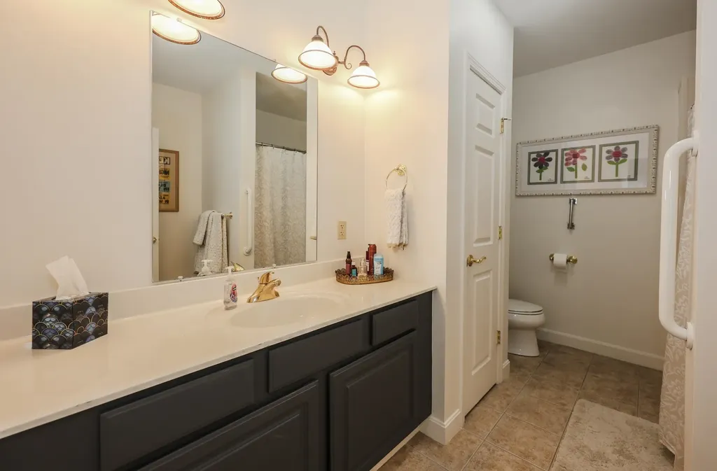 3 Abbey Lane Meredith NH 03253