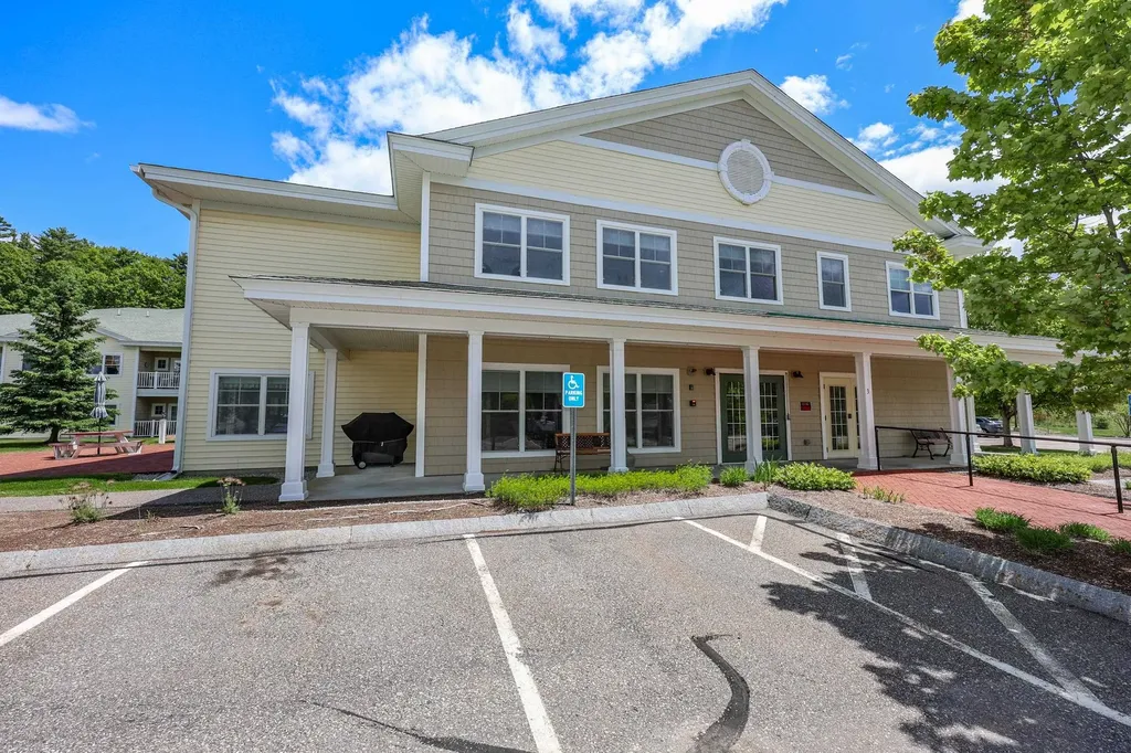3 Abbey Lane Meredith NH 03253