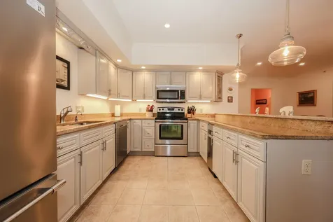 3 Abbey Lane Meredith NH 03253