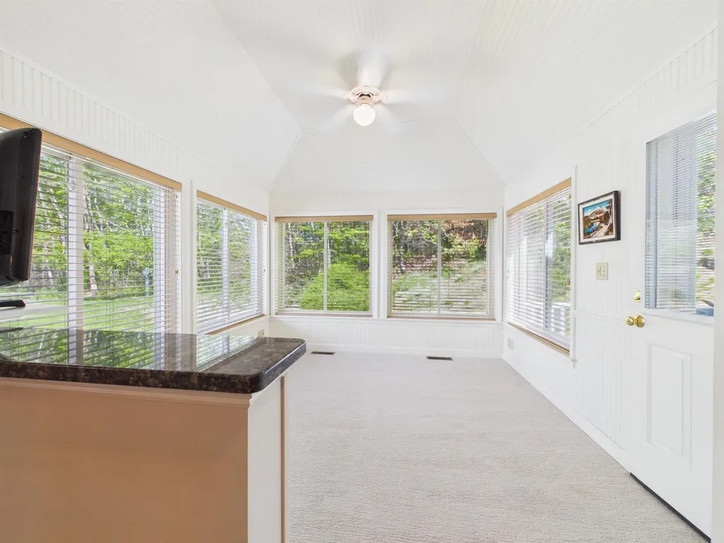 23 Abbey Lane Meredith NH 03253