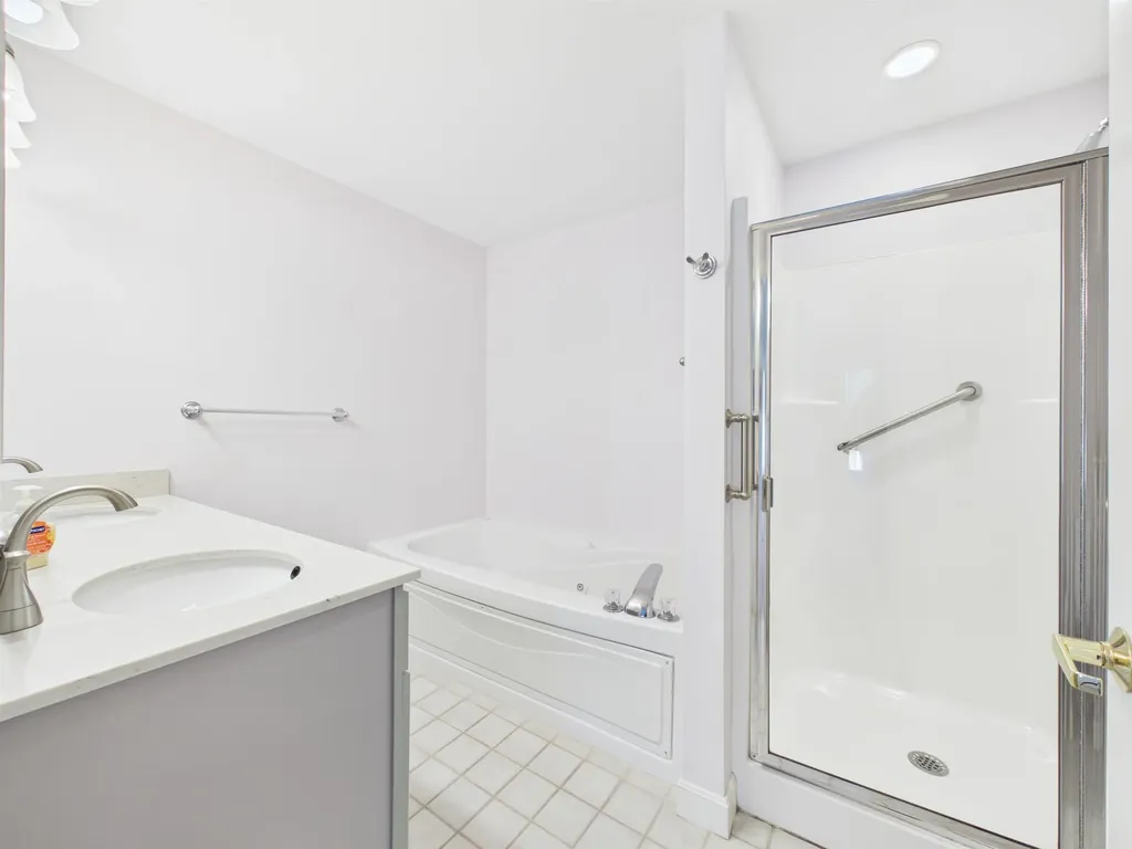 23 Abbey Lane Meredith NH 03253