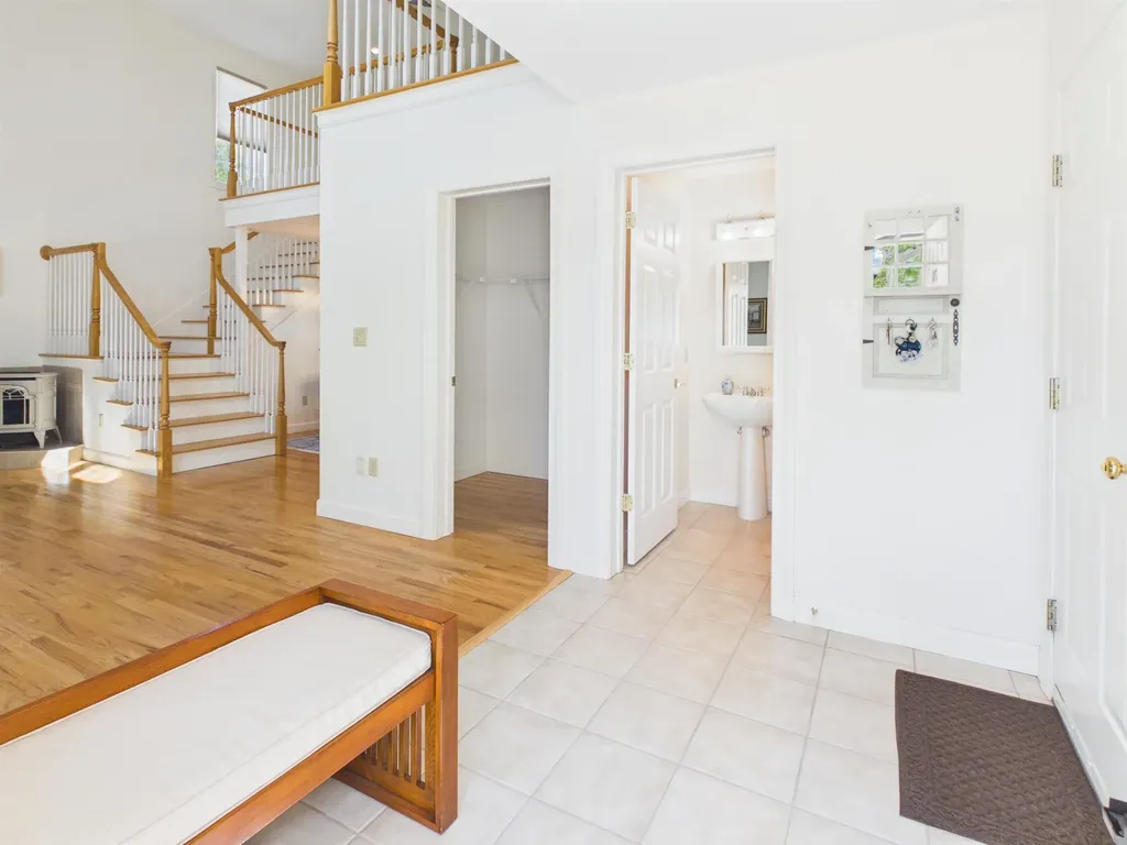 23 Abbey Lane Meredith NH 03253