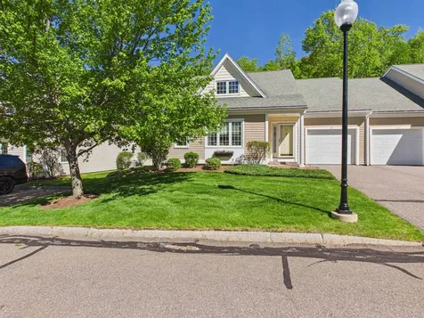23 Abbey Lane Meredith NH 03253