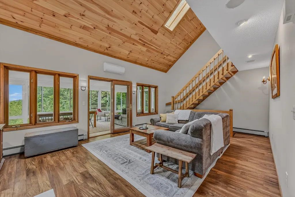 55 Sunset Paradise Road Jefferson NH 03583