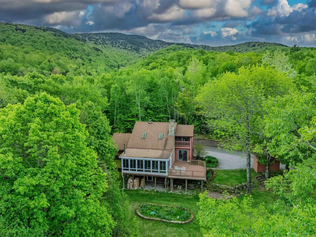 55 Sunset Paradise Road Jefferson NH 03583