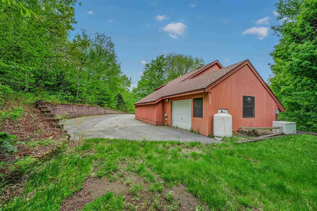 55 Sunset Paradise Road Jefferson NH 03583
