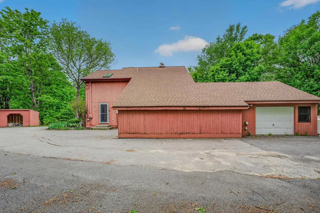 55 Sunset Paradise Road Jefferson NH 03583