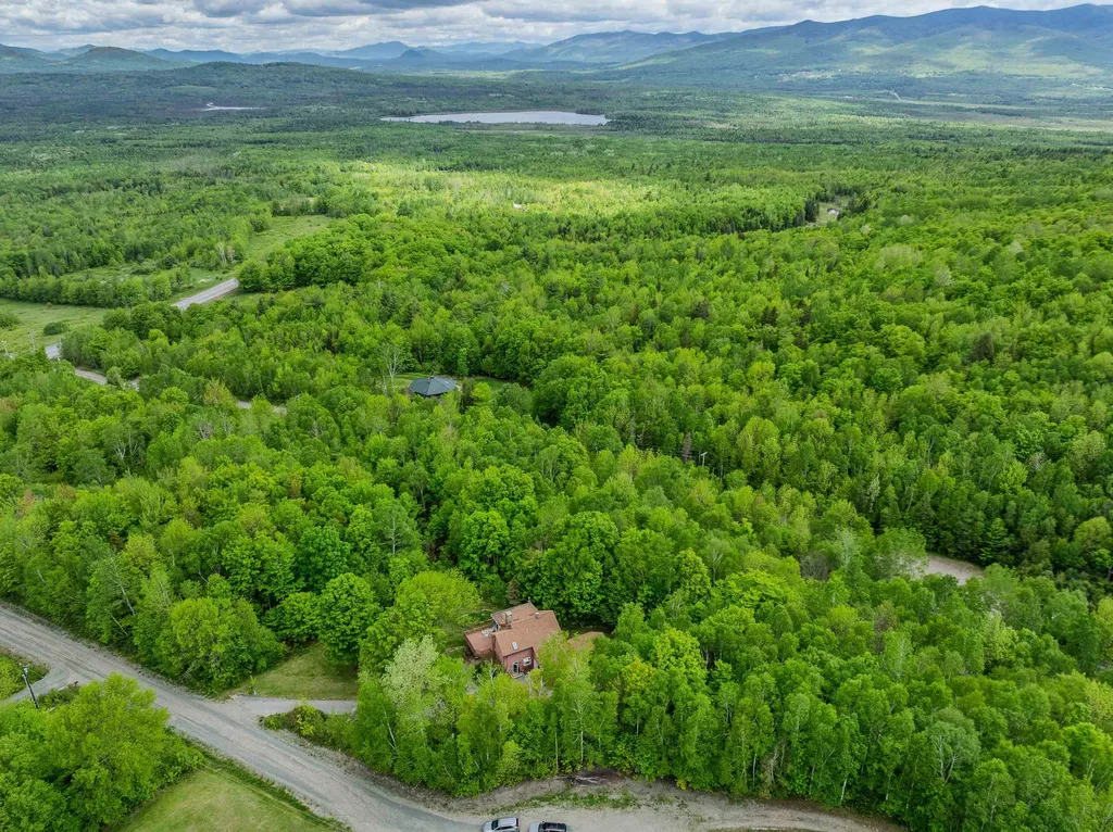 55 Sunset Paradise Road Jefferson NH 03583