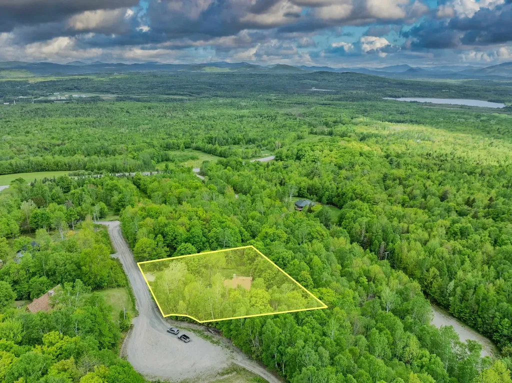 55 Sunset Paradise Road Jefferson NH 03583