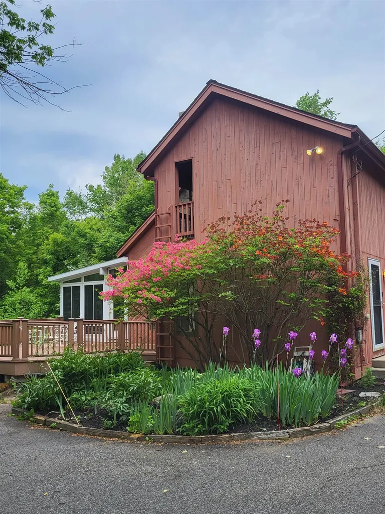 55 Sunset Paradise Road Jefferson NH 03583