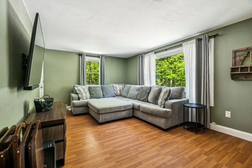 42 Chalk Pond Road Sutton NH 03221