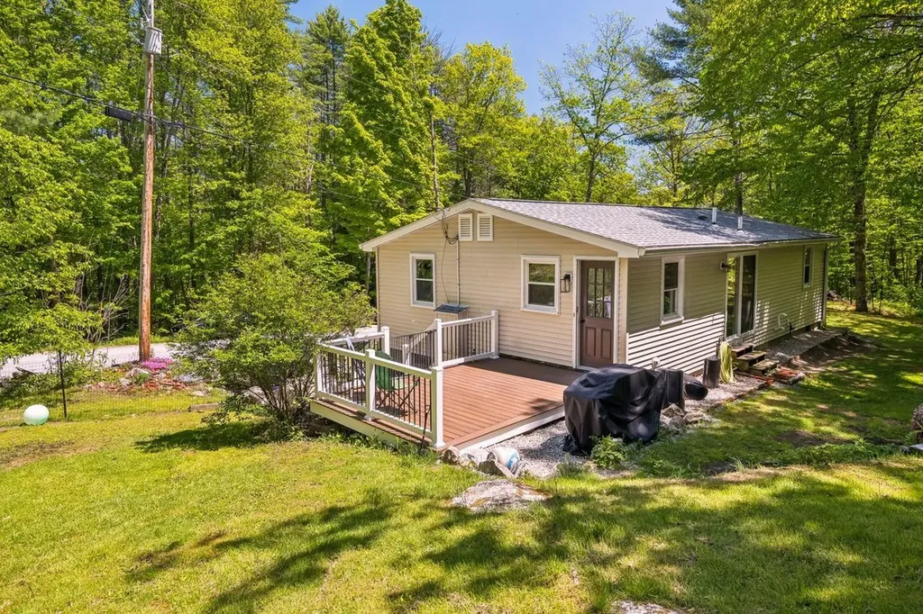 42 Chalk Pond Road Sutton NH 03221