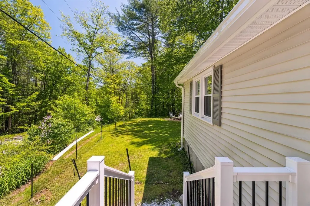 42 Chalk Pond Road Sutton NH 03221