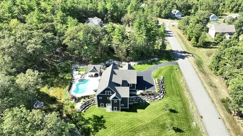 109 Harvard Avenue Auburn NH 03032