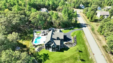 109 Harvard Avenue Auburn NH 03032