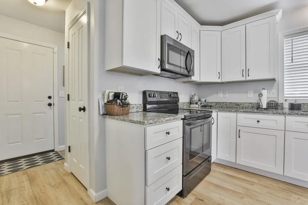 413 Reed Street Manchester NH 03102