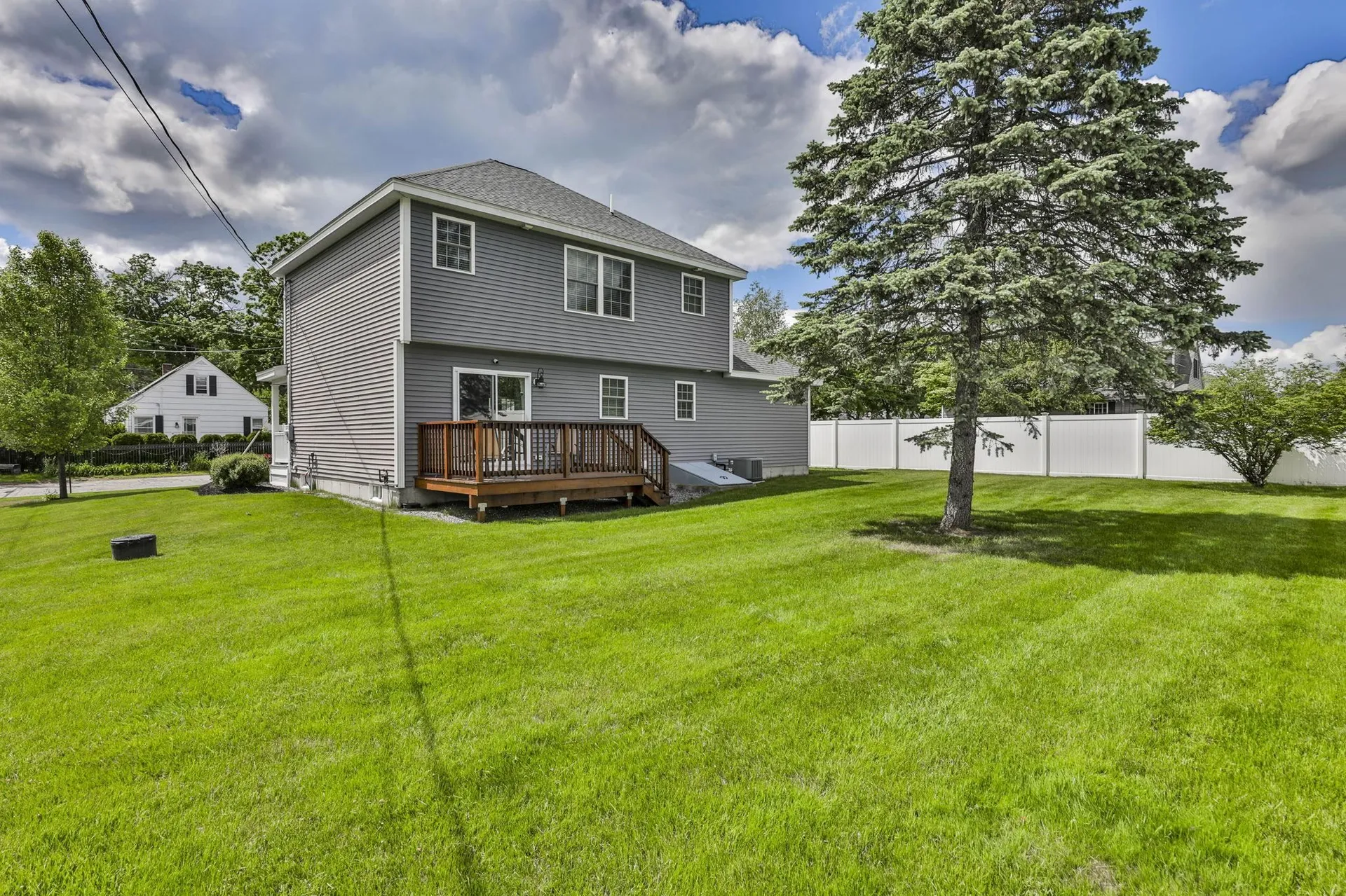 413 Reed Street Manchester NH 03102