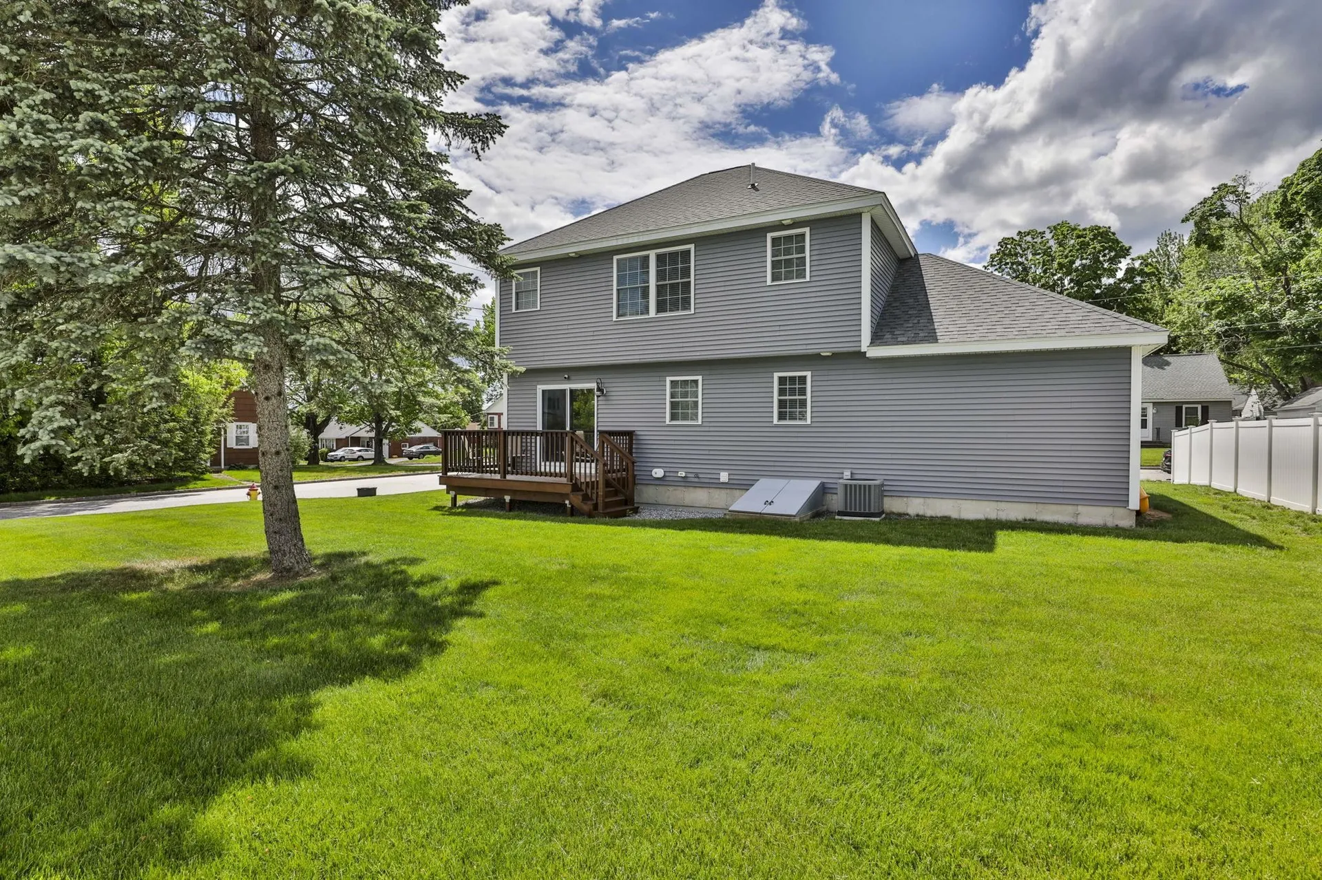 413 Reed Street Manchester NH 03102