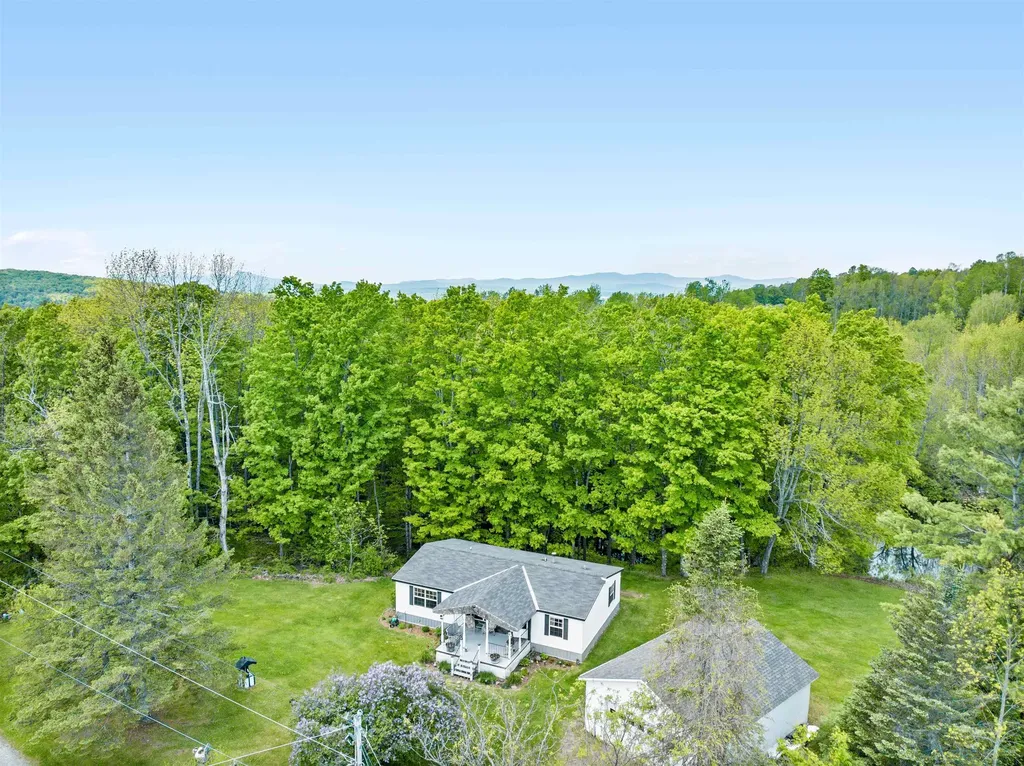 125 Bean Road Plainfield VT 05667