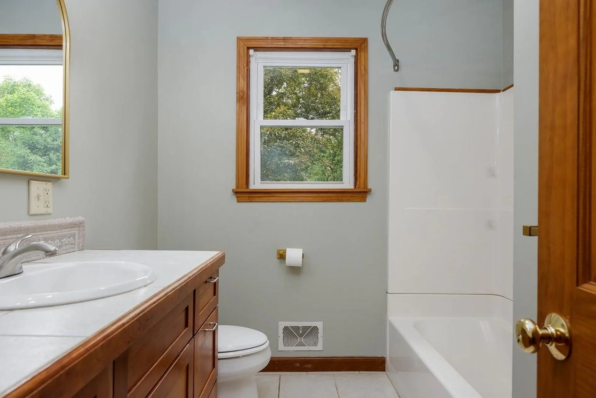 6 Sycamore Street Brattleboro VT 05301